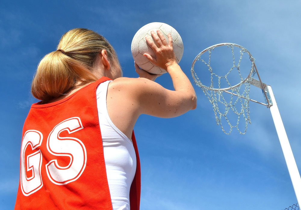 Umpiring School Netball with Karen Greig